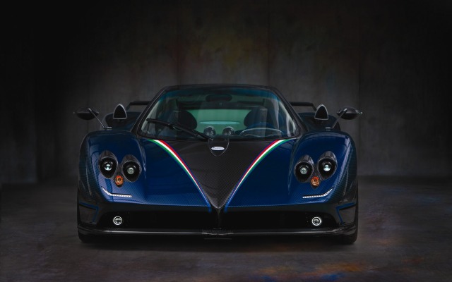 Pagani Zonda Tricolor 2011. Desktop wallpaper