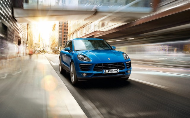 Porsche Macan S 2015. Desktop wallpaper