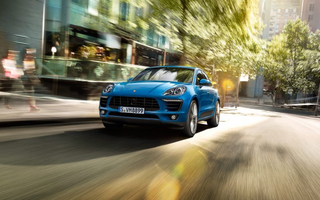 Porsche Macan S 2015. Desktop wallpaper