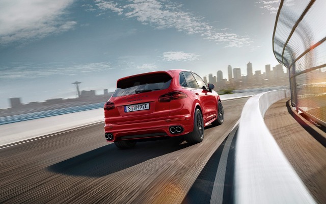 Porsche Cayenne GTS 2015. Desktop wallpaper