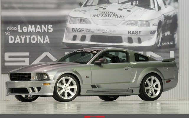 Saleen Mustang 2005. Desktop wallpaper