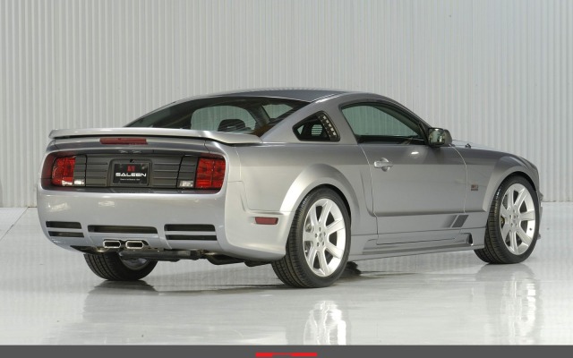 Saleen Mustang 2005. Desktop wallpaper