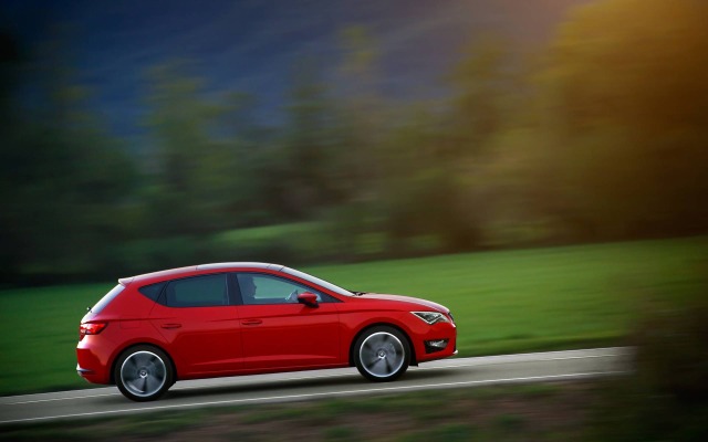 SEAT Leon 2013. Desktop wallpaper