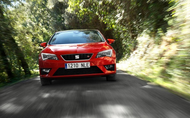 SEAT Leon 2013. Desktop wallpaper