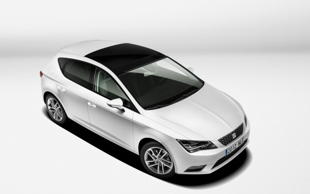 SEAT Leon 2013. Desktop wallpaper