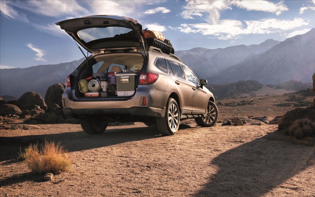 Subaru Outback 2015. Desktop wallpaper