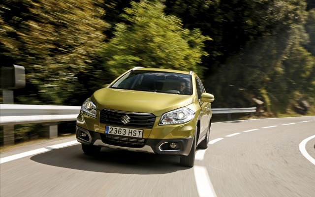 Suzuki SX4 S-Cross 2014. Desktop wallpaper