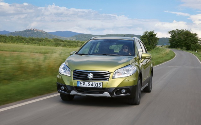 Suzuki SX4 S-Cross 2014. Desktop wallpaper