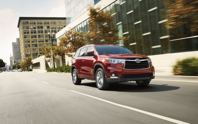 Toyota Highlander 2015. Desktop wallpaper