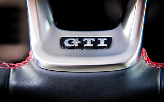 Volkswagen Golf GTI 2015. Desktop wallpaper