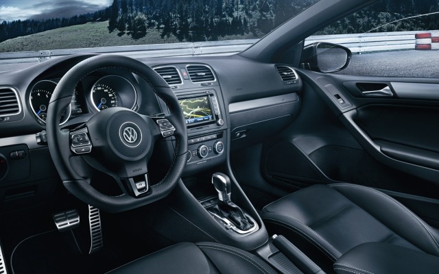 Volkswagen Golf R Cabriolet 2014. Desktop wallpaper