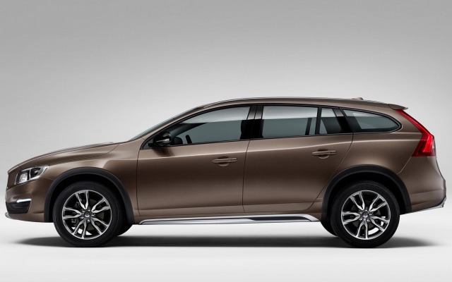 Volvo V60 Cross Country 2015. Desktop wallpaper