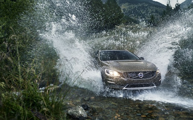 Volvo V60 Cross Country 2015. Desktop wallpaper