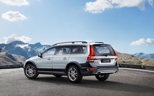 Volvo XC70 2015. Desktop wallpaper