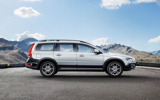 Volvo XC70 2015. Desktop wallpaper