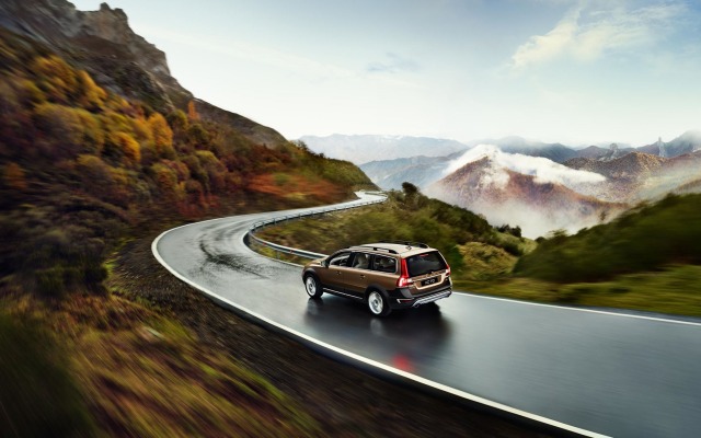 Volvo XC70 2015. Desktop wallpaper