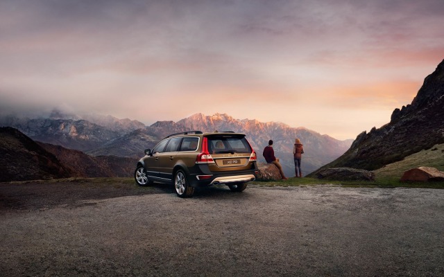 Volvo XC70 2015. Desktop wallpaper