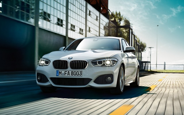 BMW 1 Series 5-door. Desktop wallpaper