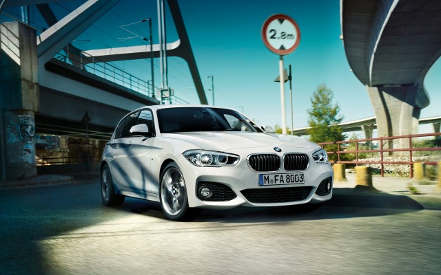 BMW 1 Series 5-door. Desktop wallpaper