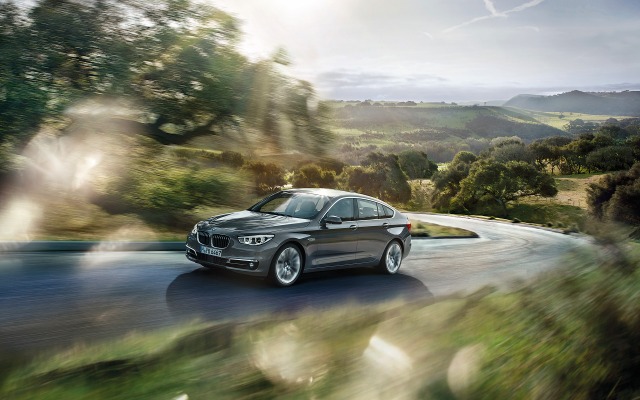 BMW 5 Series Gran Turismo 2015. Desktop wallpaper