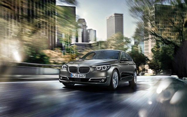 BMW 5 Series Gran Turismo 2015. Desktop wallpaper