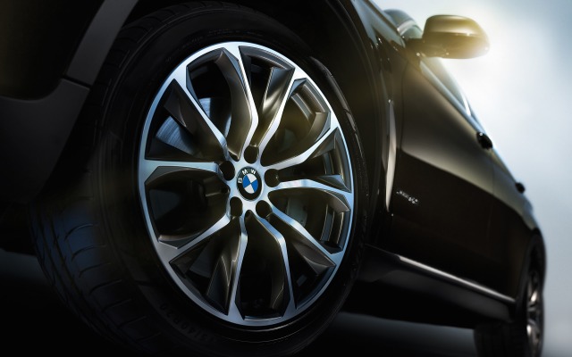 BMW X6 2015. Desktop wallpaper