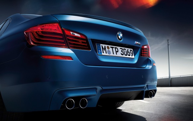 BMW M5 Sedan 2015. Desktop wallpaper