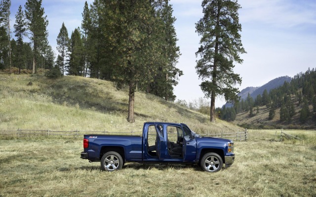 Chevrolet Silverado 2014. Desktop wallpaper