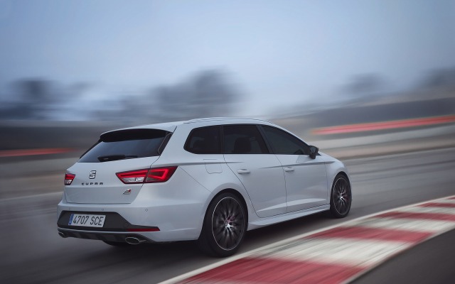 SEAT Leon ST Cupra 2015. Desktop wallpaper