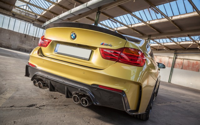 BMW M4 Carbonfiber Dynamics 2015. Desktop wallpaper