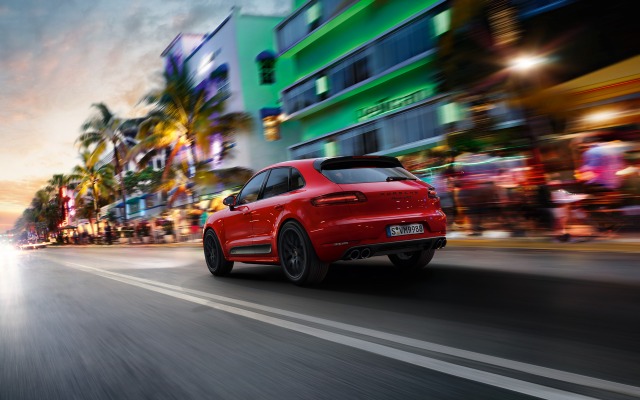 Porsche Macan GTS 2016. Desktop wallpaper