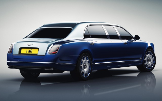 Bentley Mulsanne Grand Limousine Mulliner 2016. Desktop wallpaper