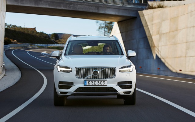 Volvo XC90 T8 Petrol Plug-in Hybrid 2015. Desktop wallpaper