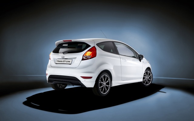 Ford Fiesta ST 2016. Desktop wallpaper