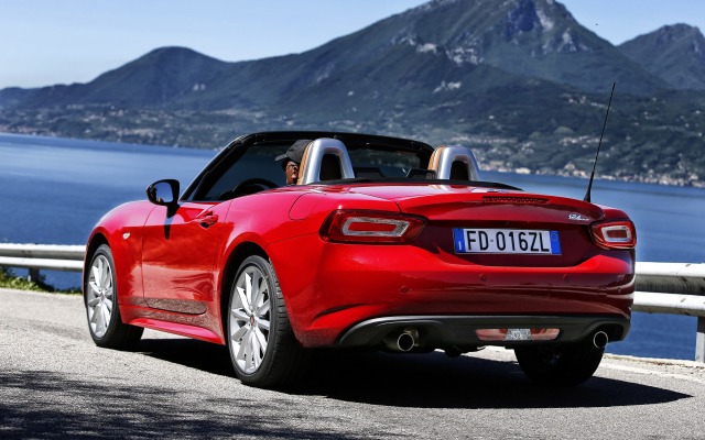 Fiat 124 Spider 2016. Desktop wallpaper