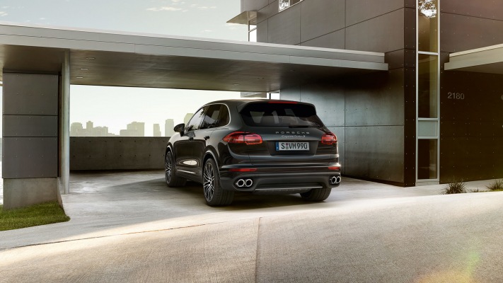 Porsche Cayenne Turbo S 2017. Desktop wallpaper