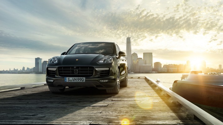 Porsche Cayenne Turbo S 2017. Desktop wallpaper