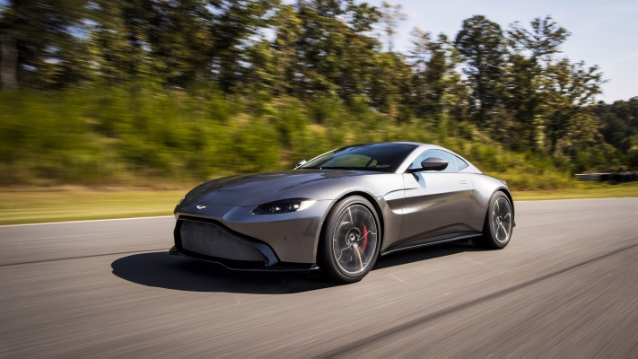 Aston Martin V8 Vantage 2019. Desktop wallpaper