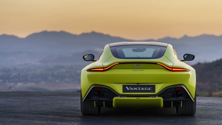 Aston Martin V8 Vantage 2019. Desktop wallpaper