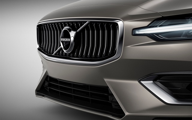 Volvo V60 2018. Desktop wallpaper