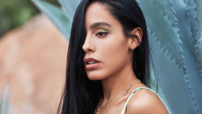 Natalia Bruni. Desktop wallpaper