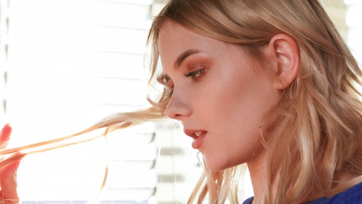 Chanel Fenn. Desktop wallpaper