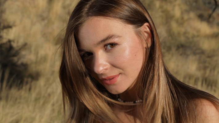 Stefani. Desktop wallpaper