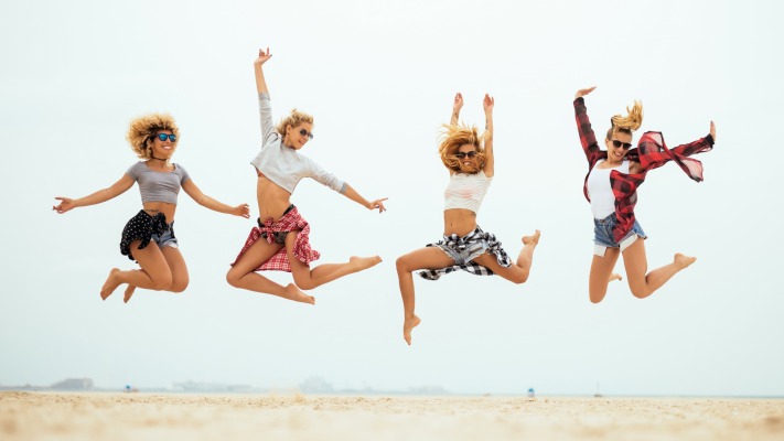 Girls. Desktop wallpaper