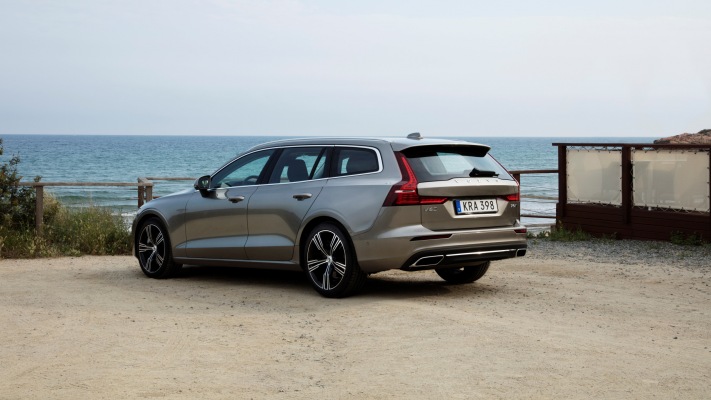 Volvo T6 Inscription 2018. Desktop wallpaper