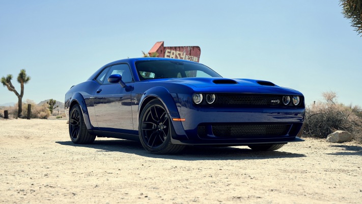 Dodge Challenger SRT Hellcat 2019. Desktop wallpaper