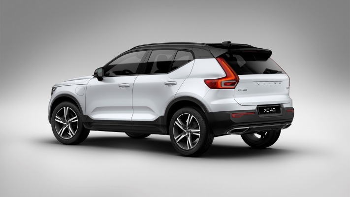 Volvo XC40 T5 Plug-in Hynrid 2018. Desktop wallpaper