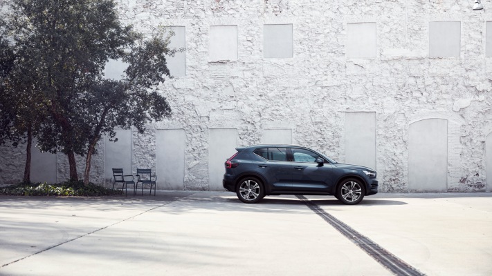 Volvo XC40 2018. Desktop wallpaper