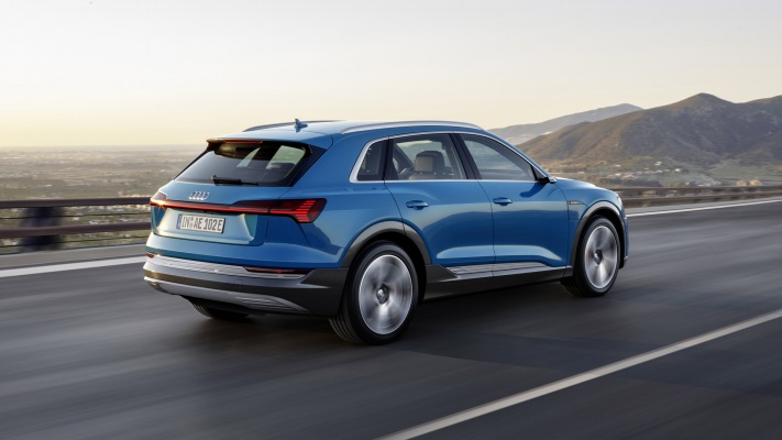 Audi e-tron SUV 2019. Desktop wallpaper