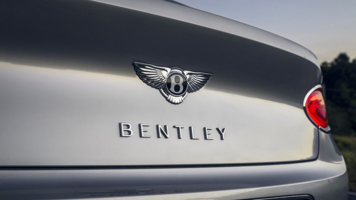 Bentley Continental GT 2019. Desktop wallpaper